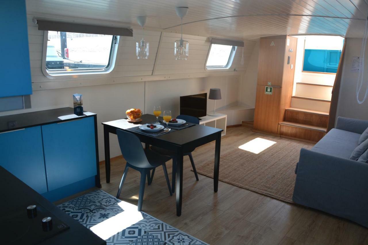 Botel Tagus Marina *