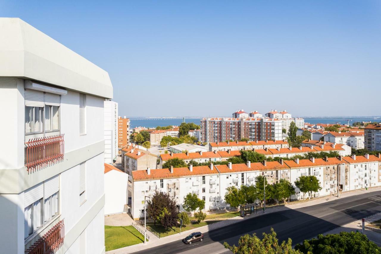 Airport Bed & Breakfast Lisbon