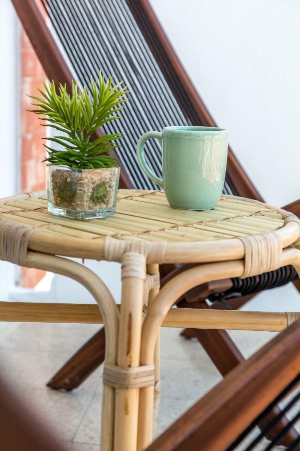 Apartment Renovated Sunny With Amazing Sunset Balcony , By Timecooler Lisbon
