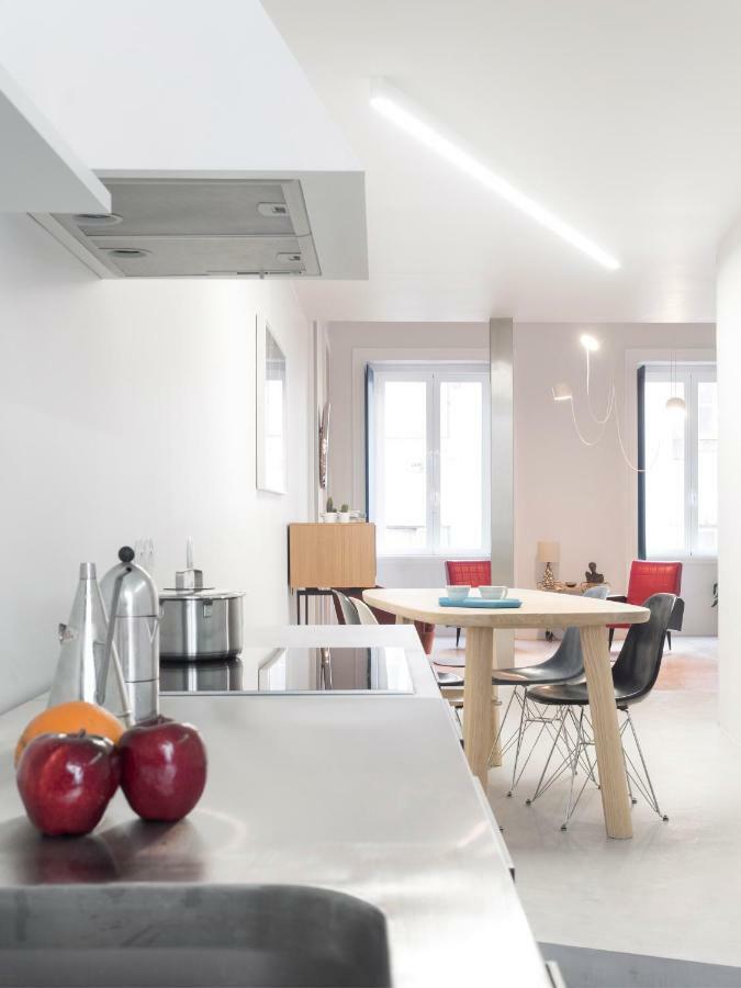 Apartment Awarded 3 Bedrooms Upscale Flat@chiado Bairro Alto
