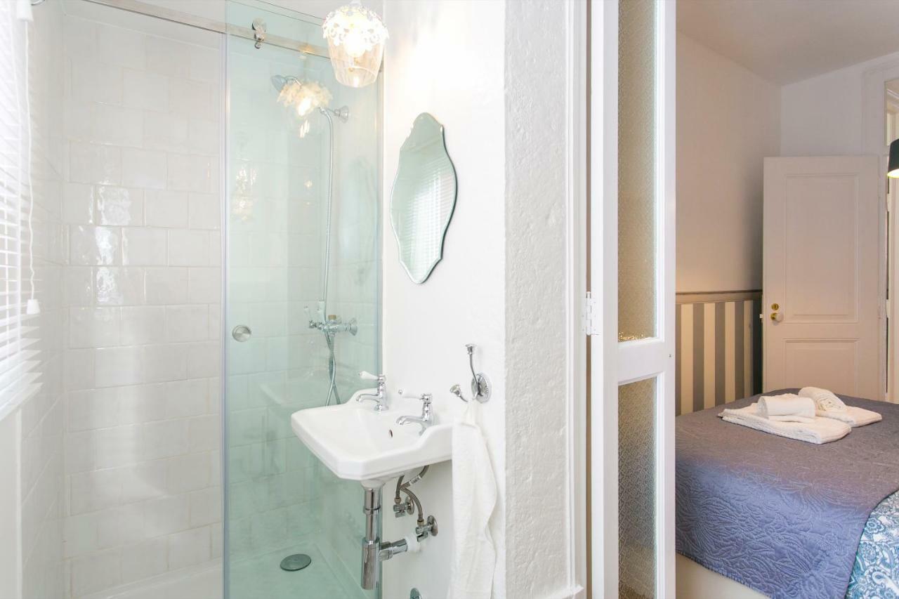 2 Beautiful Upscale Flat Embracing Tejo! Apartment *
