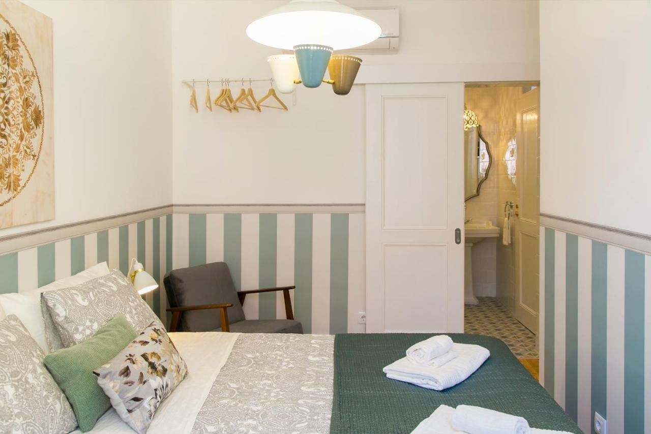 2 Beautiful Upscale Flat Embracing Tejo! Apartment *