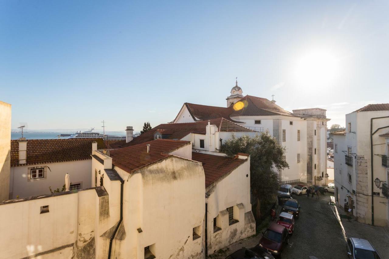 Alfama Cozy Two-bedroom W/ River View - By Lu Holidays * Lisbon