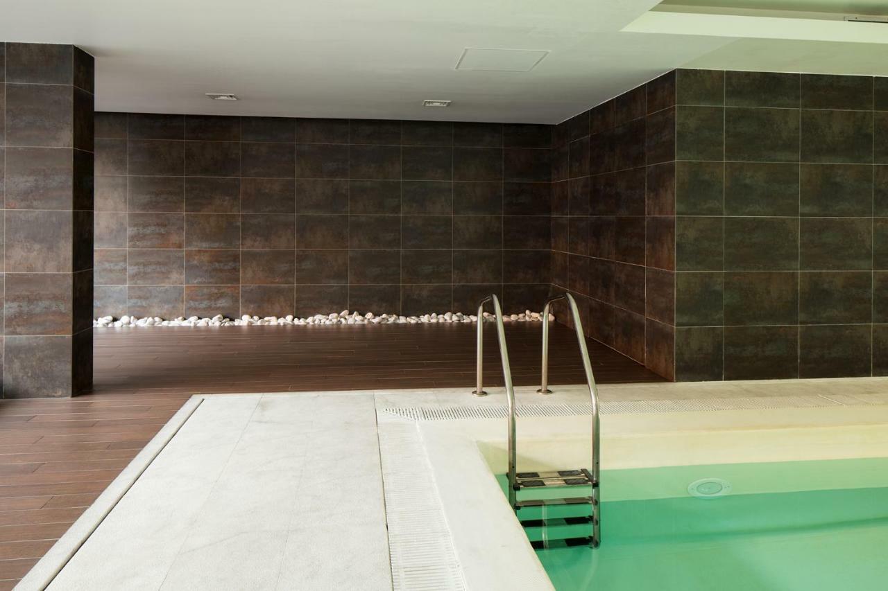Apartment Skyscraper Riverview With Indoor Pool *