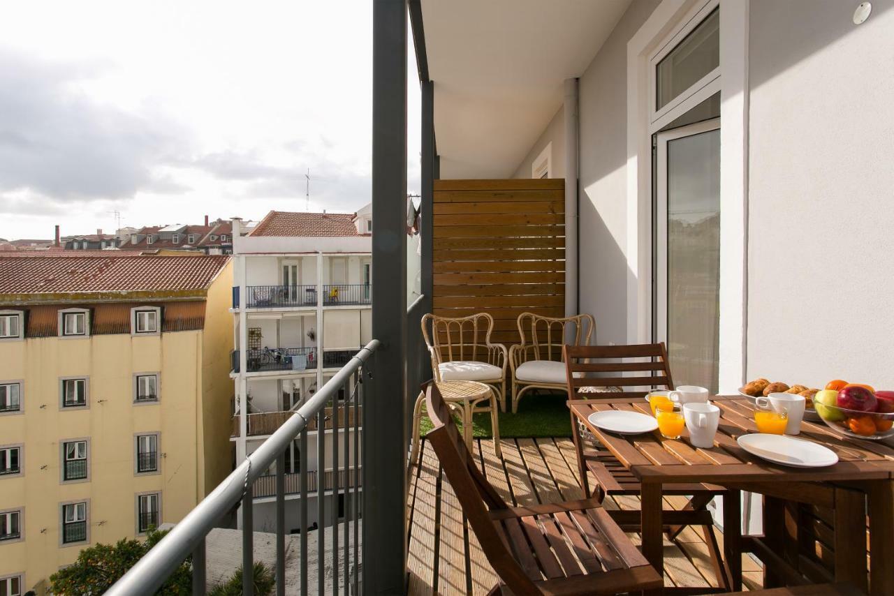 Altido Elegant Deluxe & Altido Luxurious 3-bedroom Apt With Terrace In Intendente