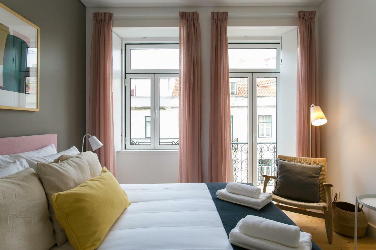 Altido Elegant Deluxe & Altido Luxurious 3-bedroom Apt With Terrace In Intendente