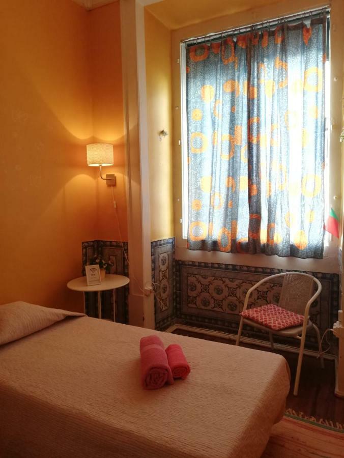 Guest house Pensao Royal *