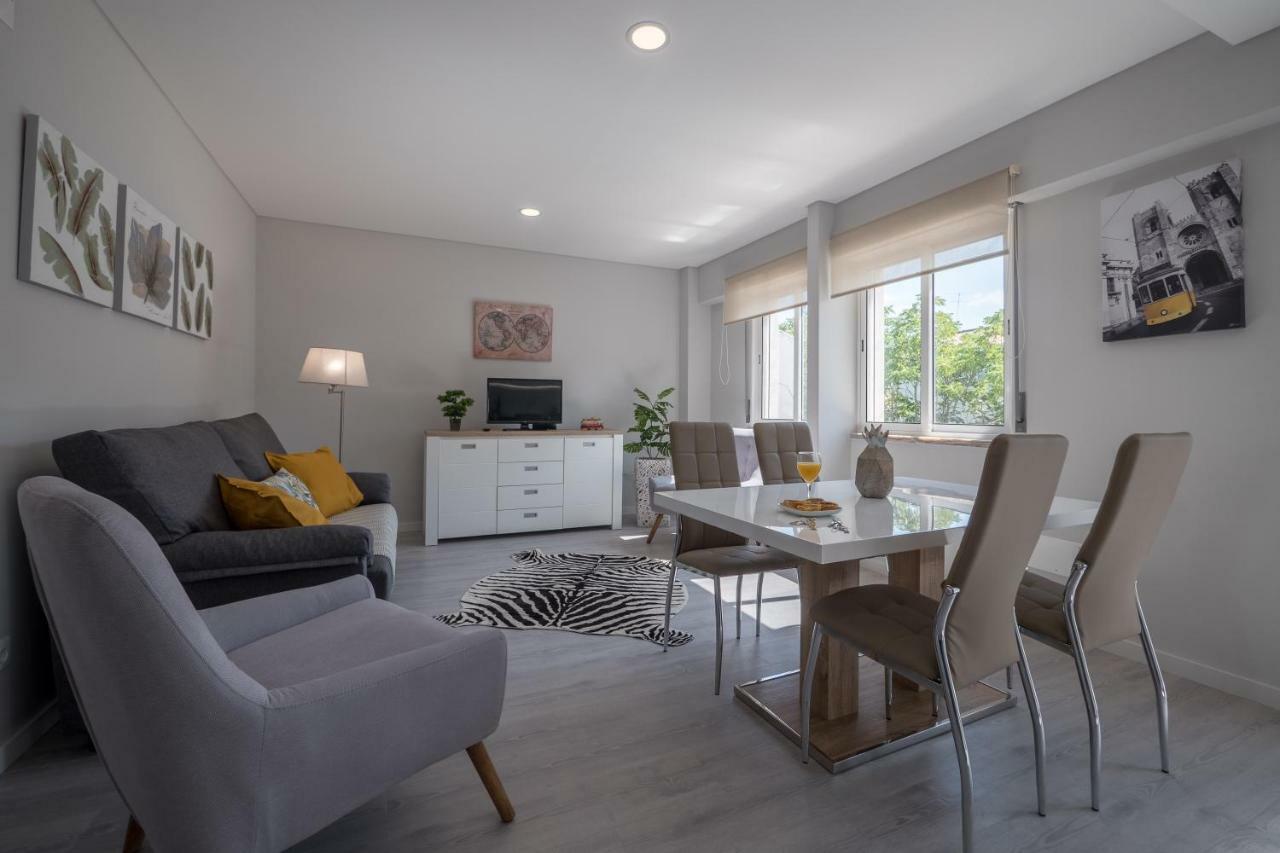 Rent4rest Sao Bento Charming Apartment *