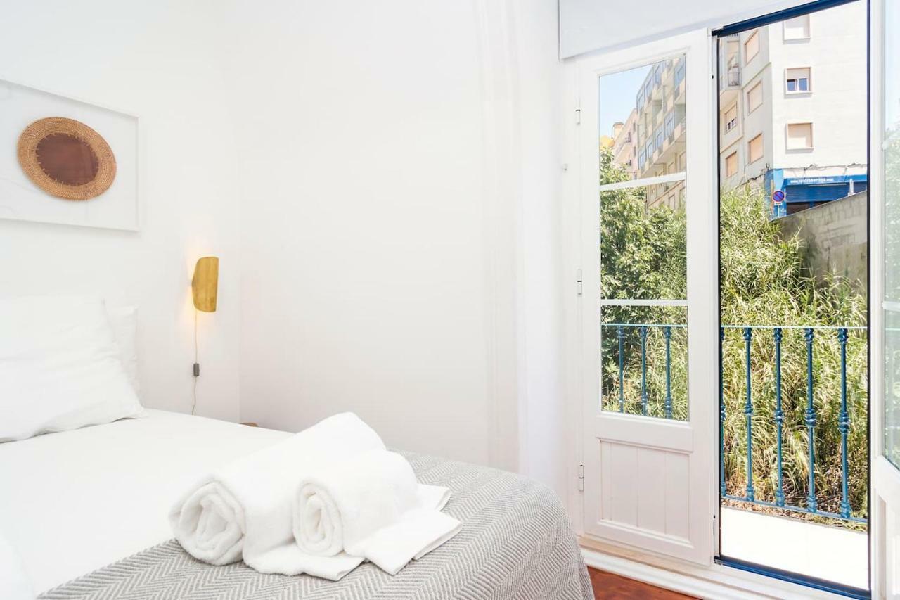 With Great Views And Aircon Apartment *