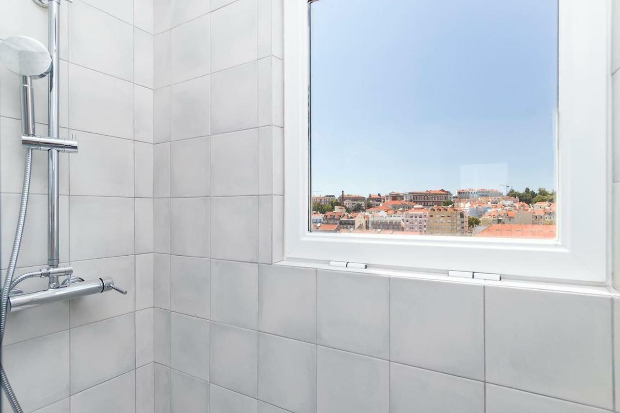 With Great Views And Aircon Apartment