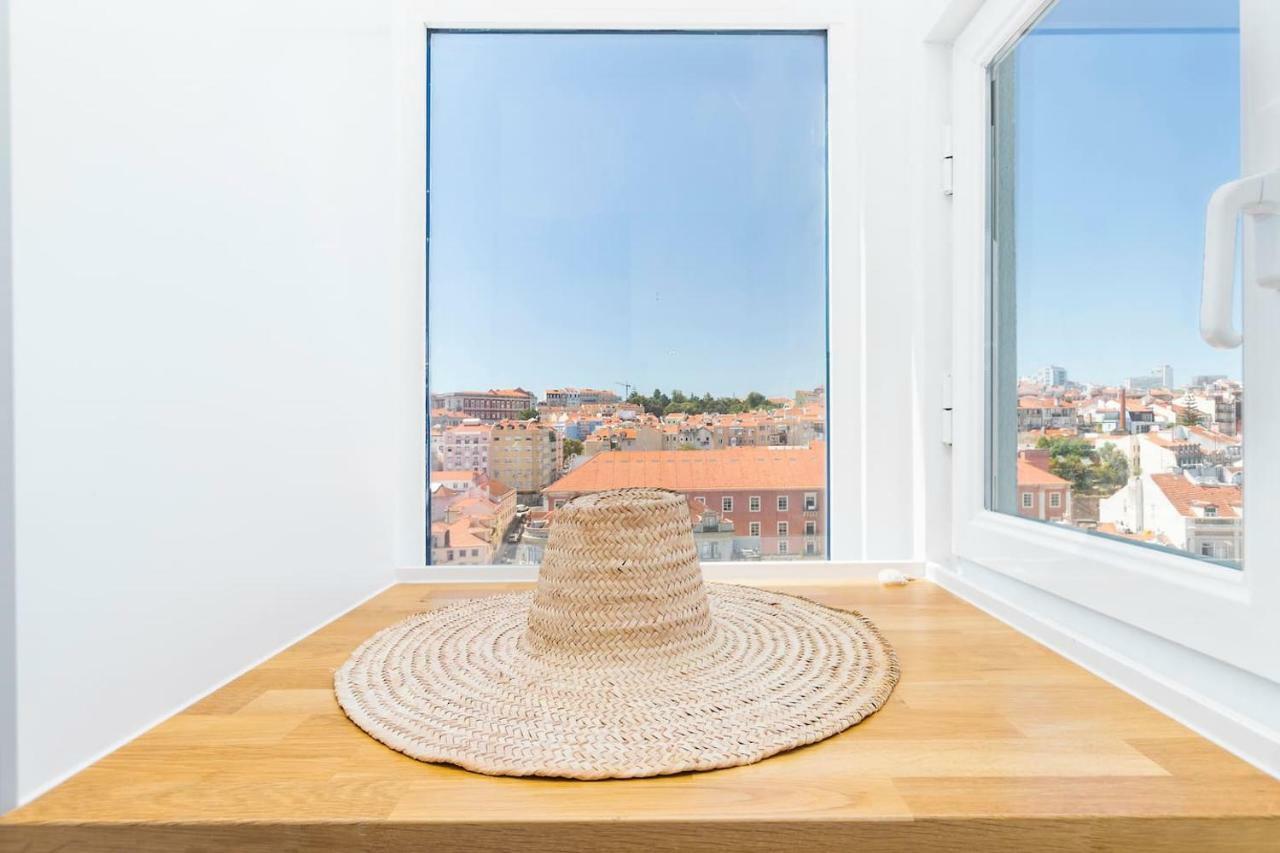 With Great Views And Aircon Apartment Lisbon