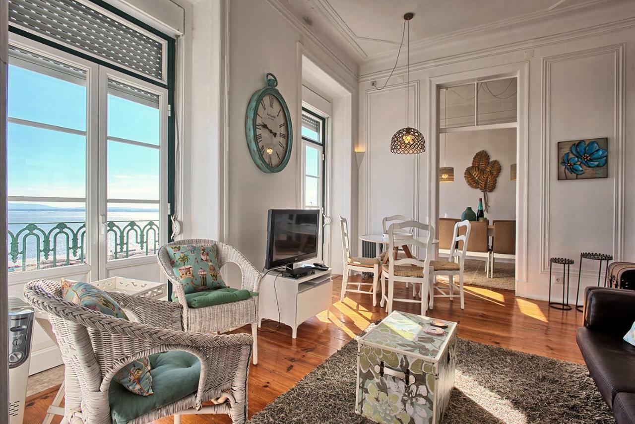 Localtraveling Alfama River View - Family Apartment Lisbon