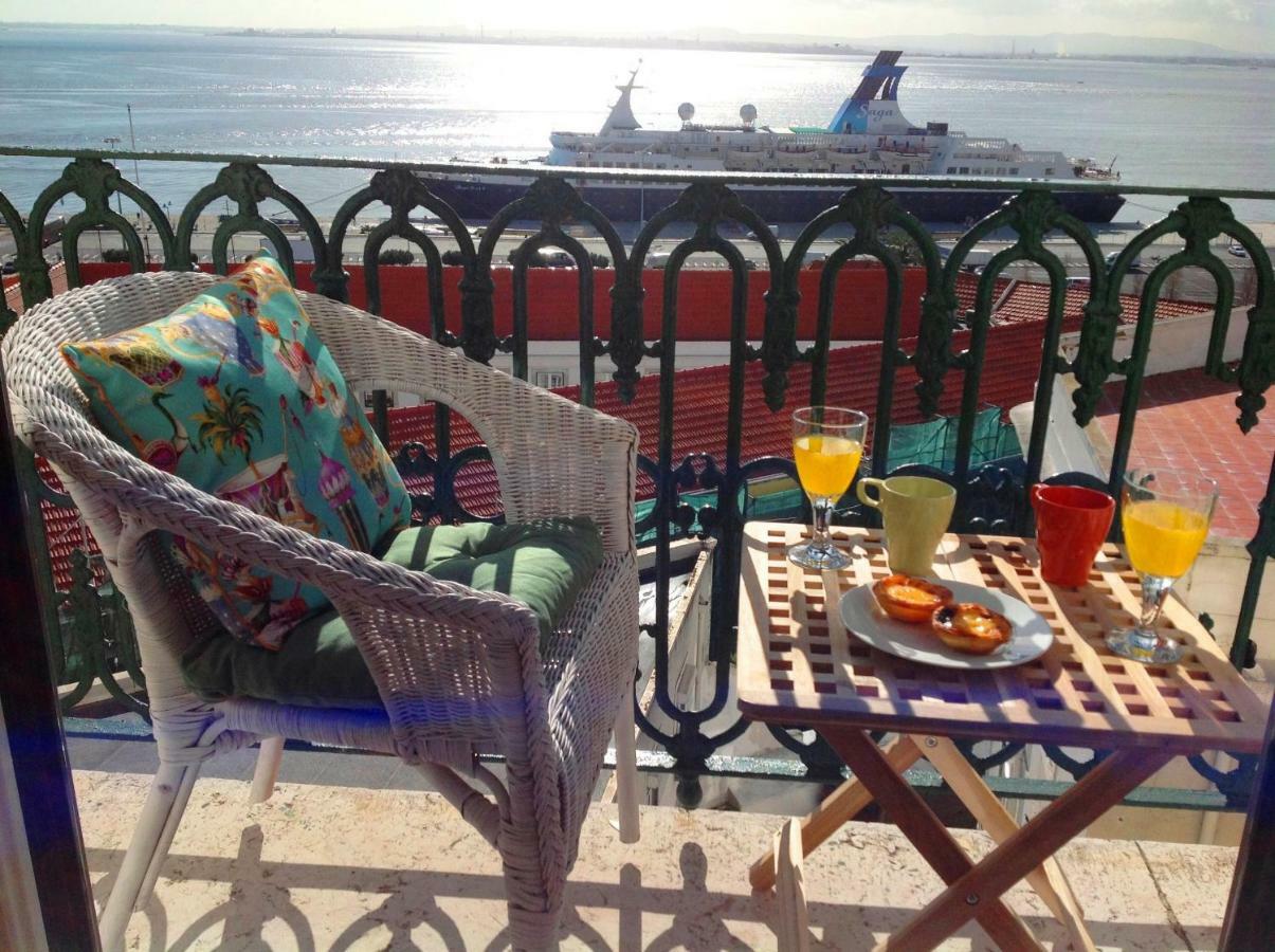 Localtraveling Alfama River View - Family Apartment Lisbon