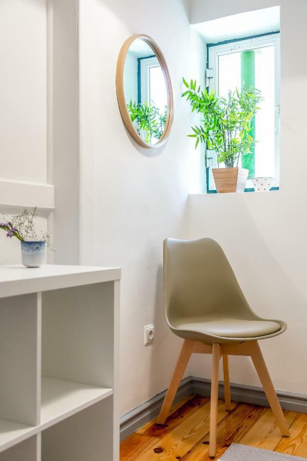 Alfama, Bright And Spacious With Private Terrace, By Timecooler Lisbon