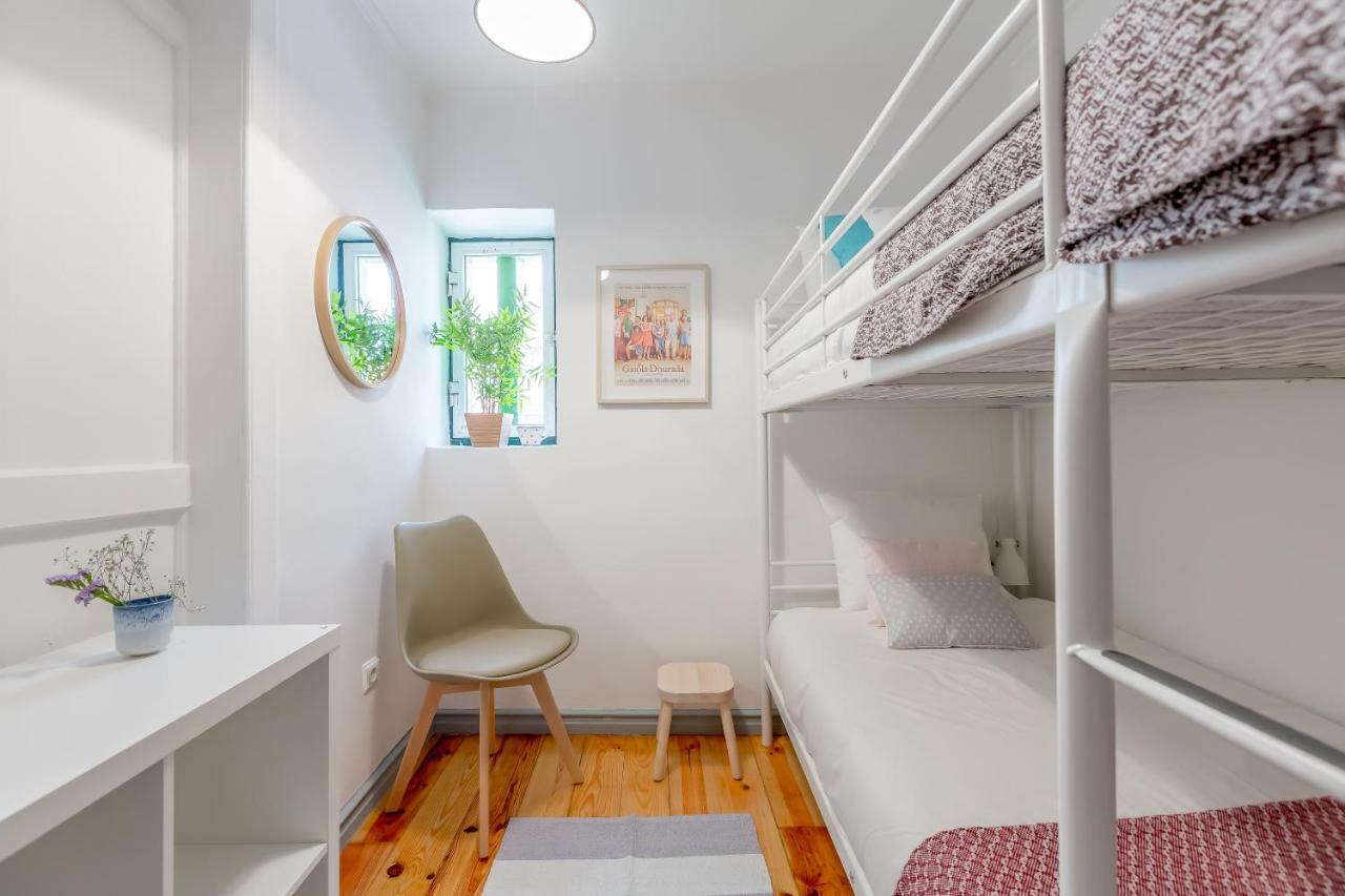Alfama, Bright And Spacious With Private Terrace, By Timecooler *