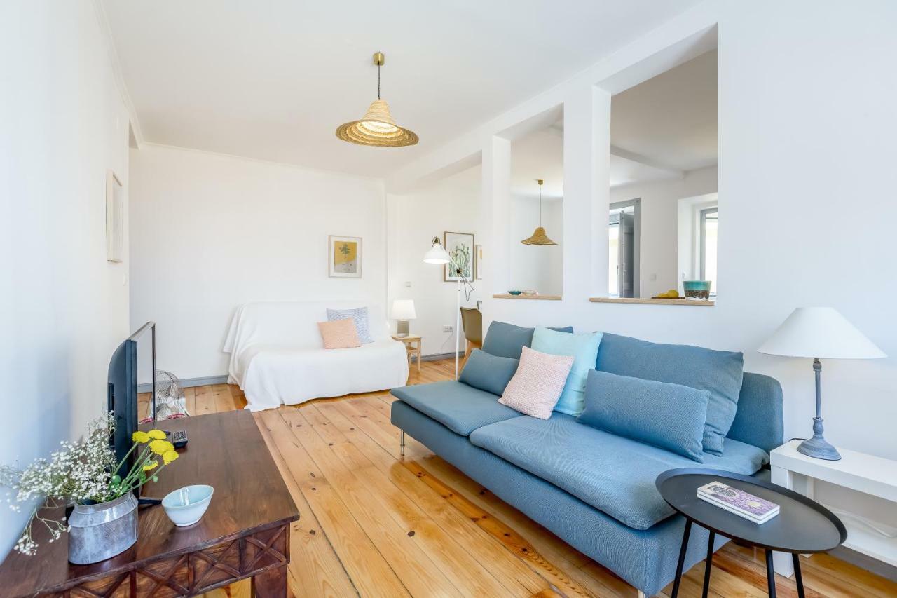 Alfama, Bright And Spacious With Private Terrace, By Timecooler Lisbon
