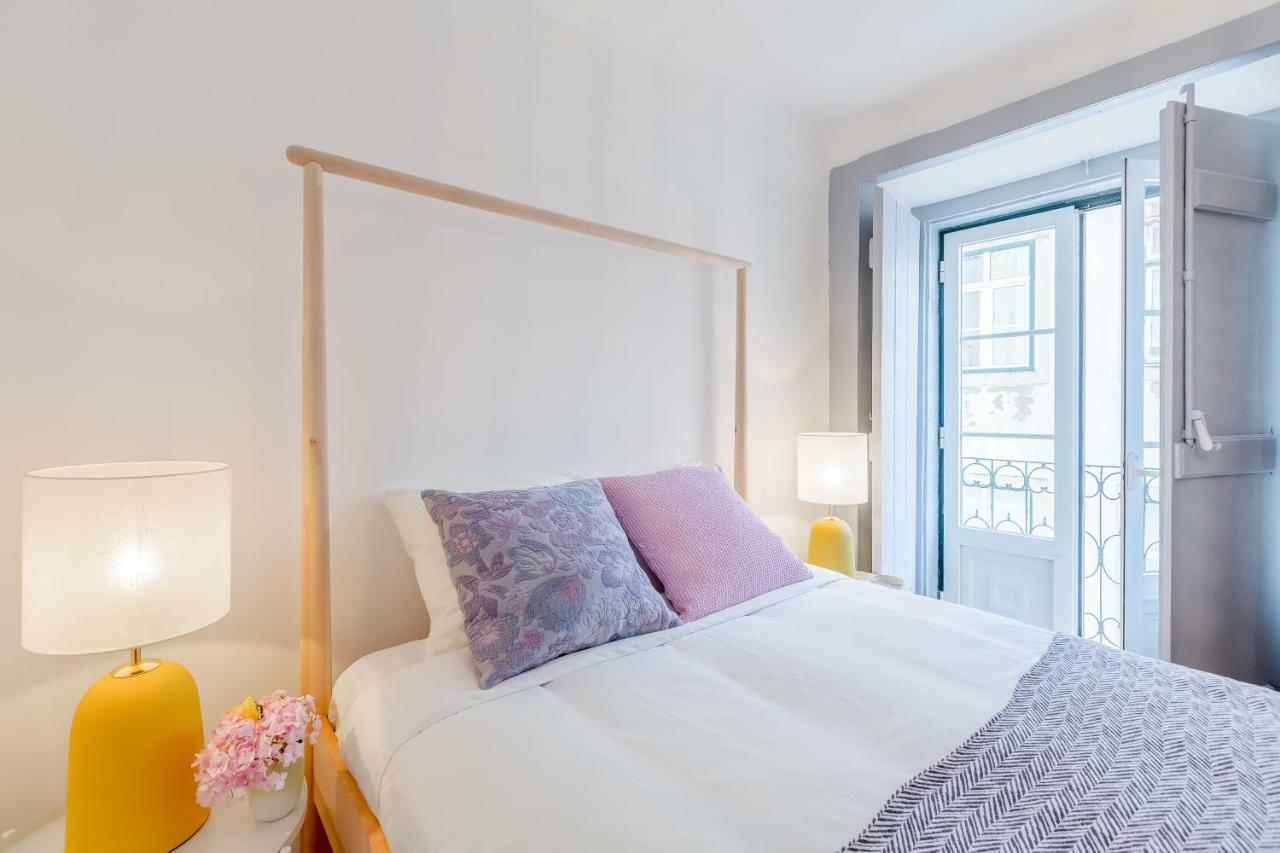 Alfama, Bright And Spacious With Private Terrace, By Timecooler * Lisbon