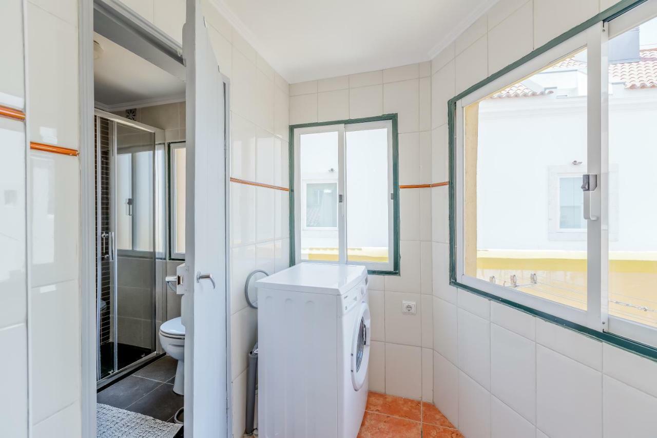 Bright & Spacious Alfama Apartment, By Timecooler Apartment Lisbon
