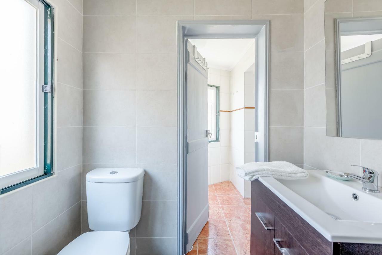 Bright & Spacious Alfama Apartment, By Timecooler Apartment *