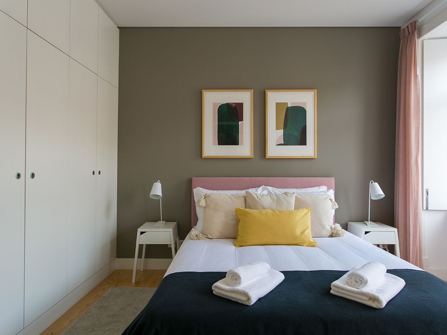Altido Elegant Deluxe & Altido Luxurious 3-bedroom Apt With Terrace In Intendente Apartment *