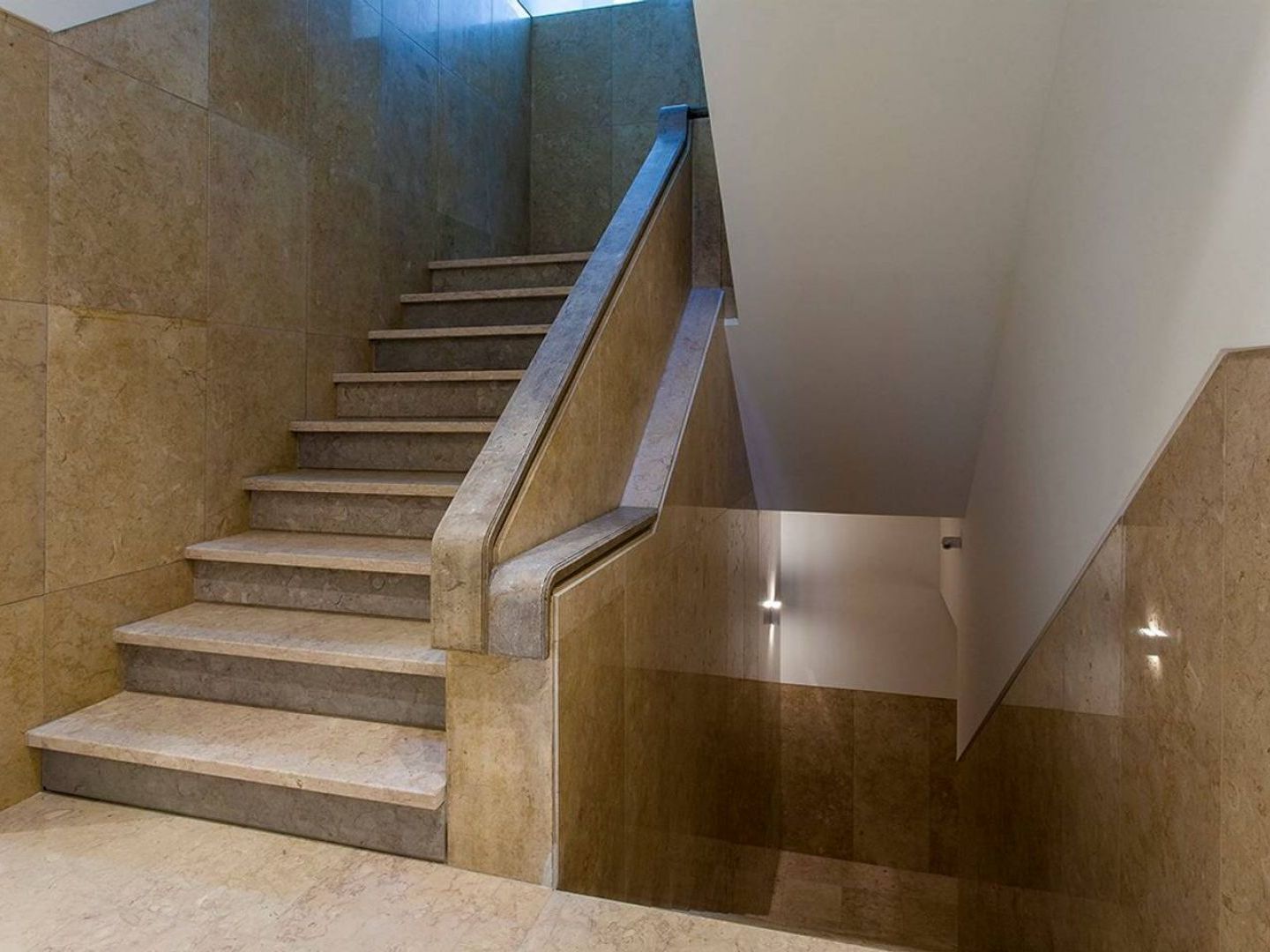 Joivy Modern 1-bed Nearby Praca Do Comercio, In Baixa *