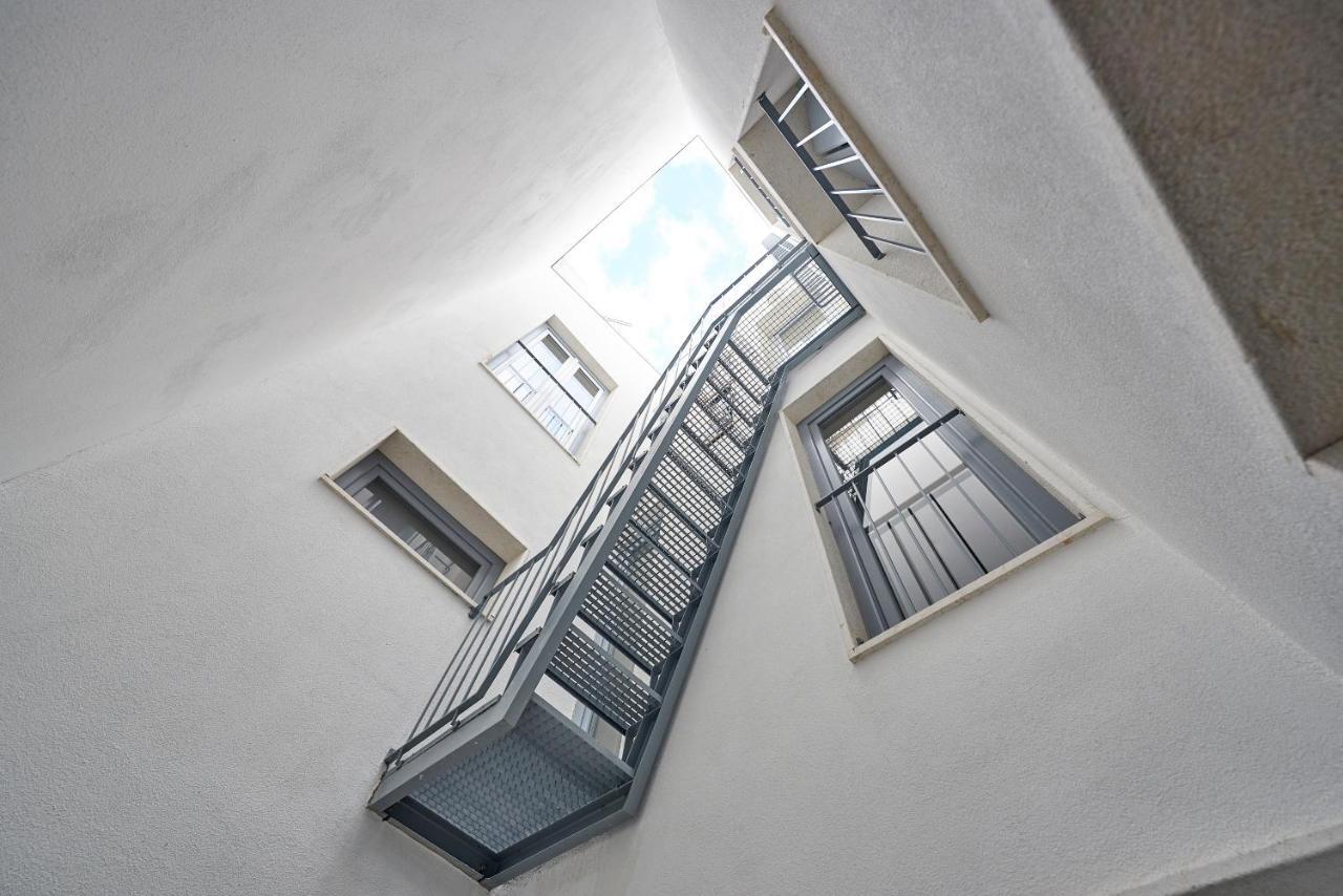 Apartment Modern Bica Dos Olhos