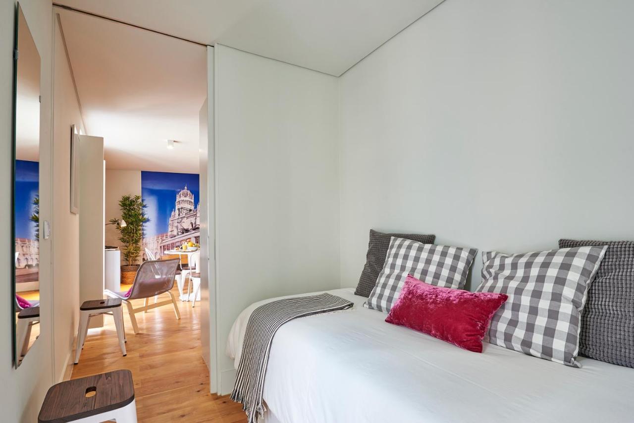 Modern Bica Dos Olhos Apartment