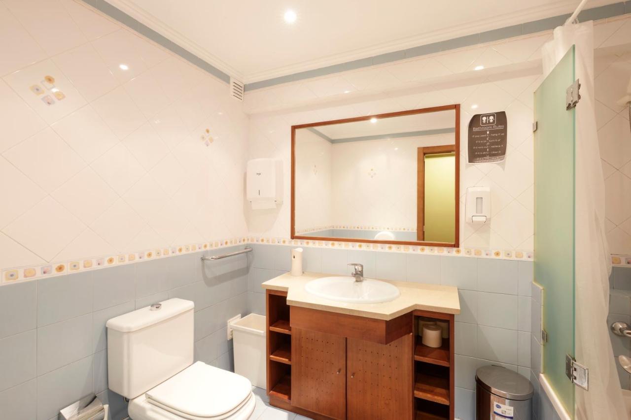 Huux Hostel