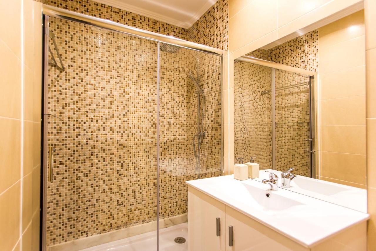 Apartment Belem! Charming 2 Bedroom W Terrace, Wifi & Free Street Parking Lisbon