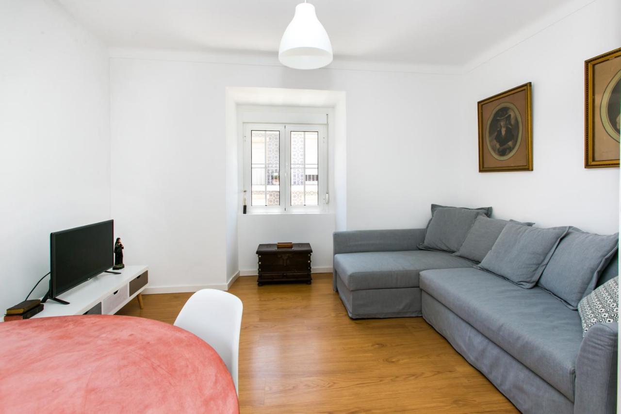 Apartment Belem! Charming 2 Bedroom W Terrace, Wifi & Free Street Parking Lisbon