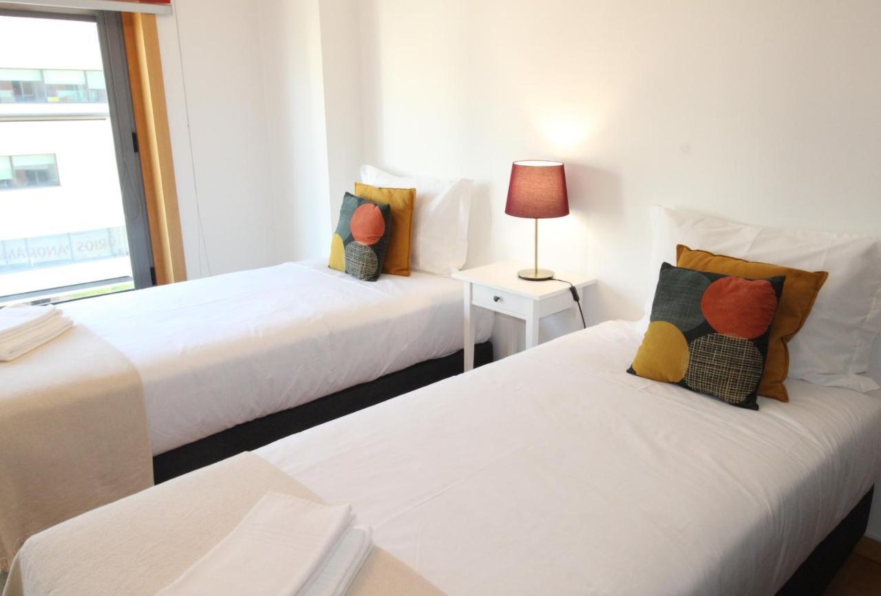 Apartment Parque Nacoes River View ,free Wifi *