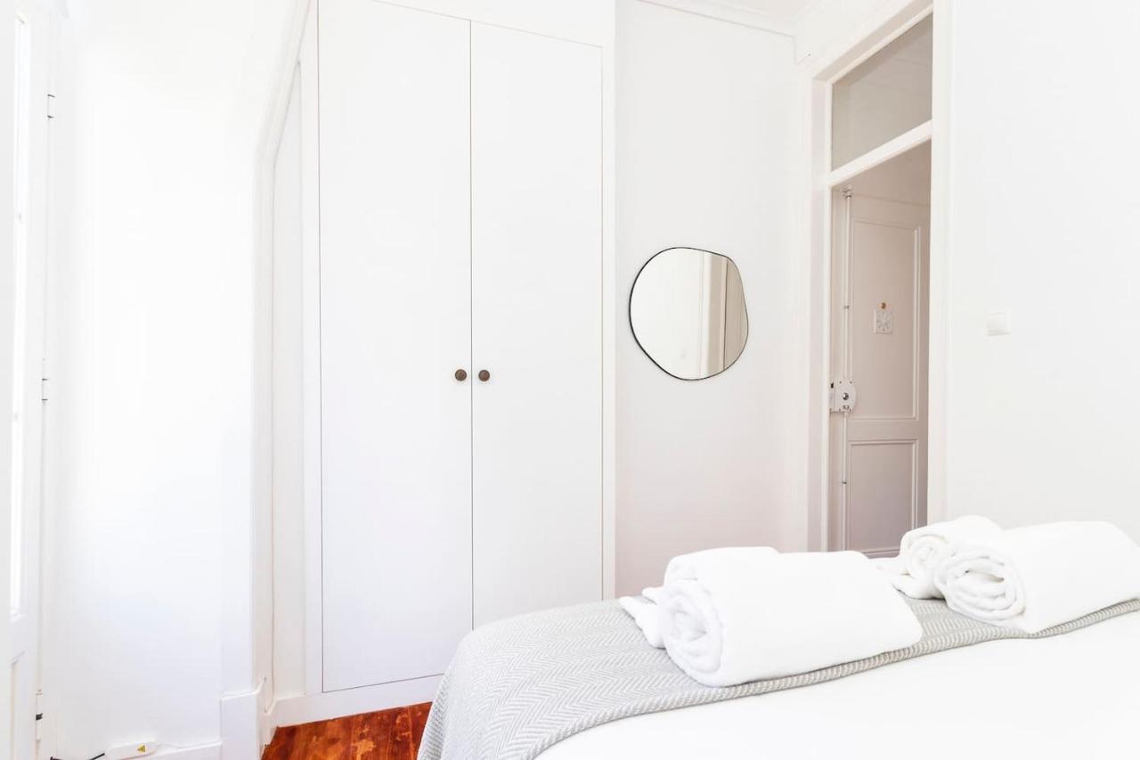 With Great Views And Aircon Apartment Lisbon