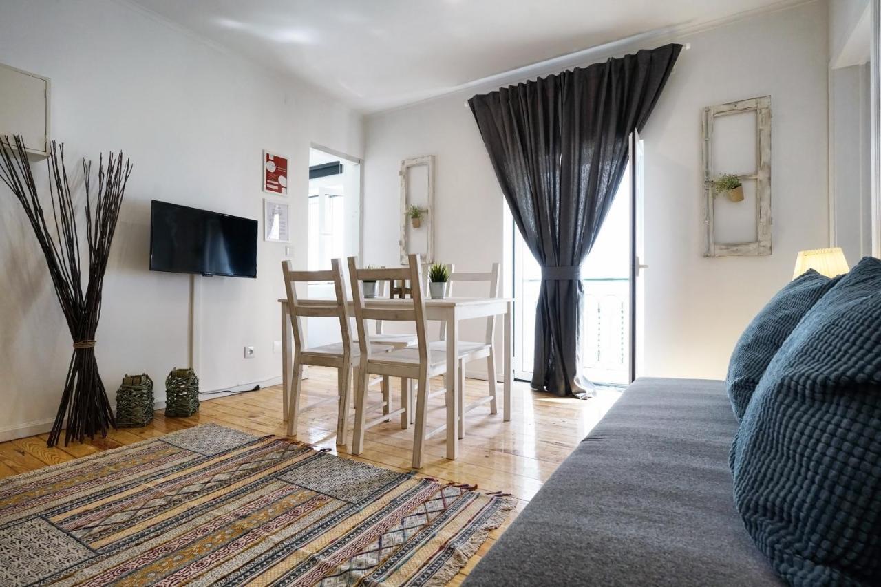 Alfama Historical 3 Bedroom Duplex Apartment Lisbon