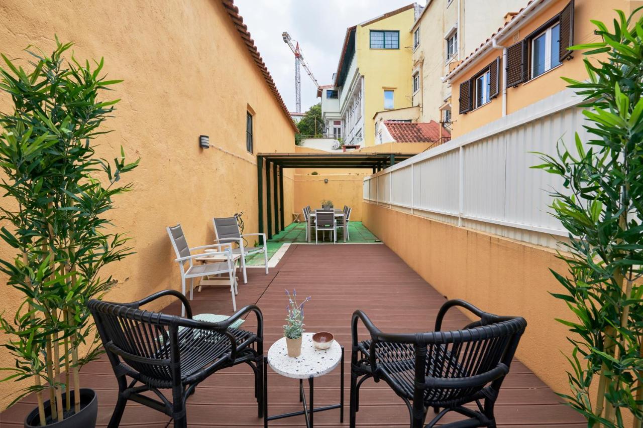 Apartment Renovated And Spacious Duplex With Patio, By Timecooler