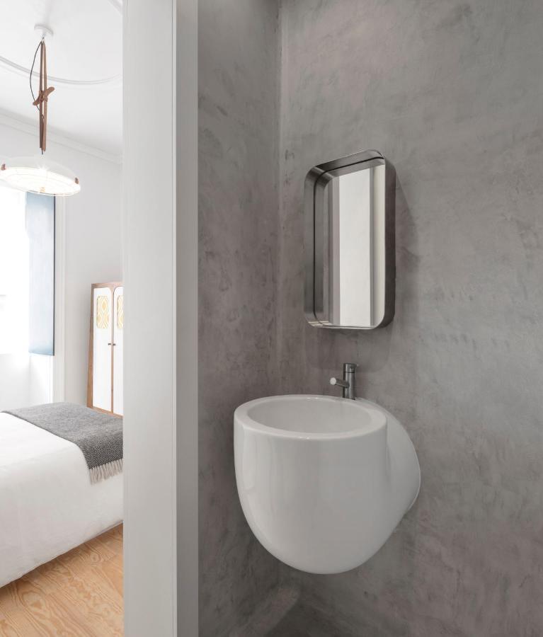 Apartment Awarded 3 Bedrooms Upscale Flat@chiado Bairro Alto