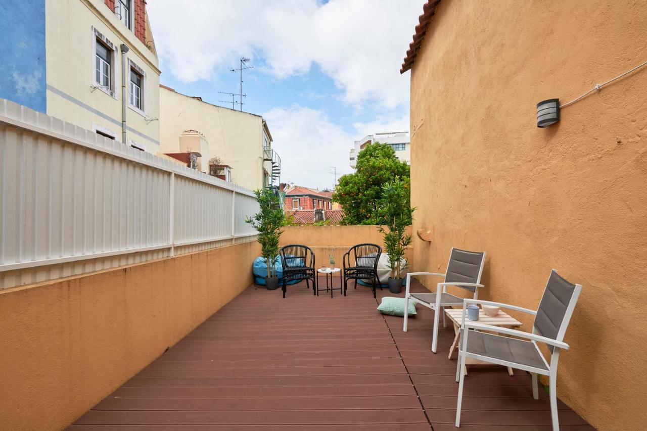 Renovated And Spacious Duplex With Patio, By Timecooler Apartment Lisbon