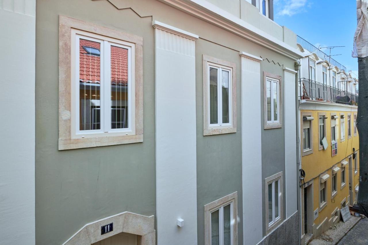 Apartment Renovated And Spacious Duplex With Patio, By Timecooler Lisbon