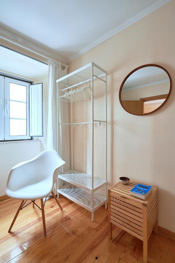 Apartment Renovated And Spacious Duplex With Patio, By Timecooler *