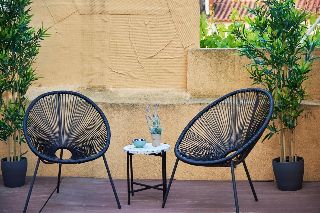 Renovated And Spacious Duplex With Patio, By Timecooler Lisbon