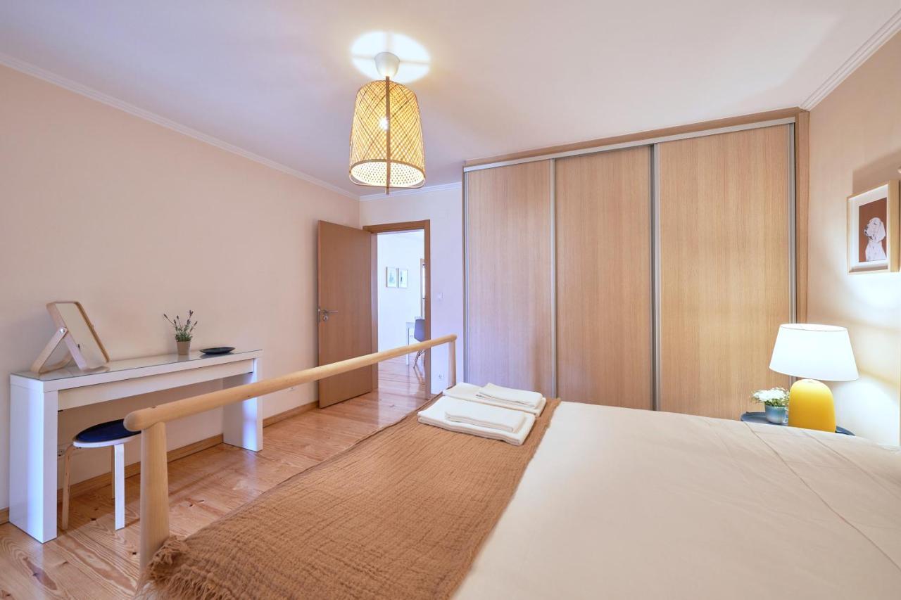 Apartment Renovated And Spacious Duplex With Patio, By Timecooler