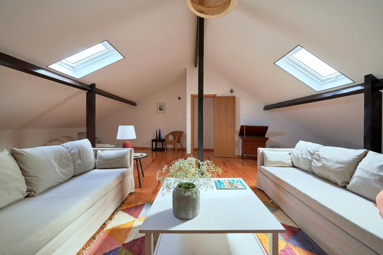 Renovated And Spacious Duplex With Patio, By Timecooler Apartment