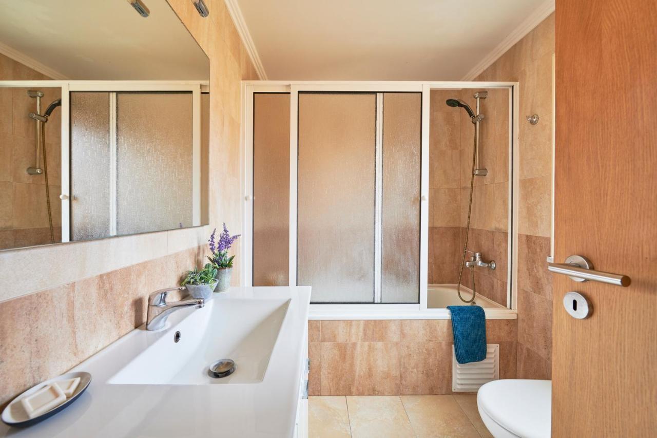 Renovated And Spacious Duplex With Patio, By Timecooler * Lisbon