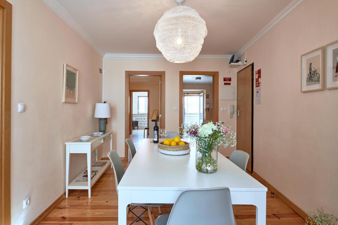 Apartment Renovated And Spacious Duplex With Patio, By Timecooler *