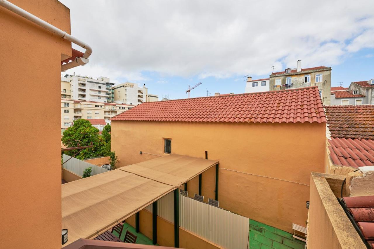 Renovated And Spacious Duplex With Patio, By Timecooler Apartment Lisbon