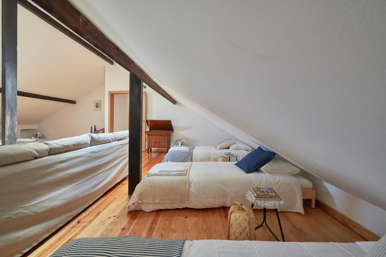 Renovated And Spacious Duplex With Patio, By Timecooler Lisbon