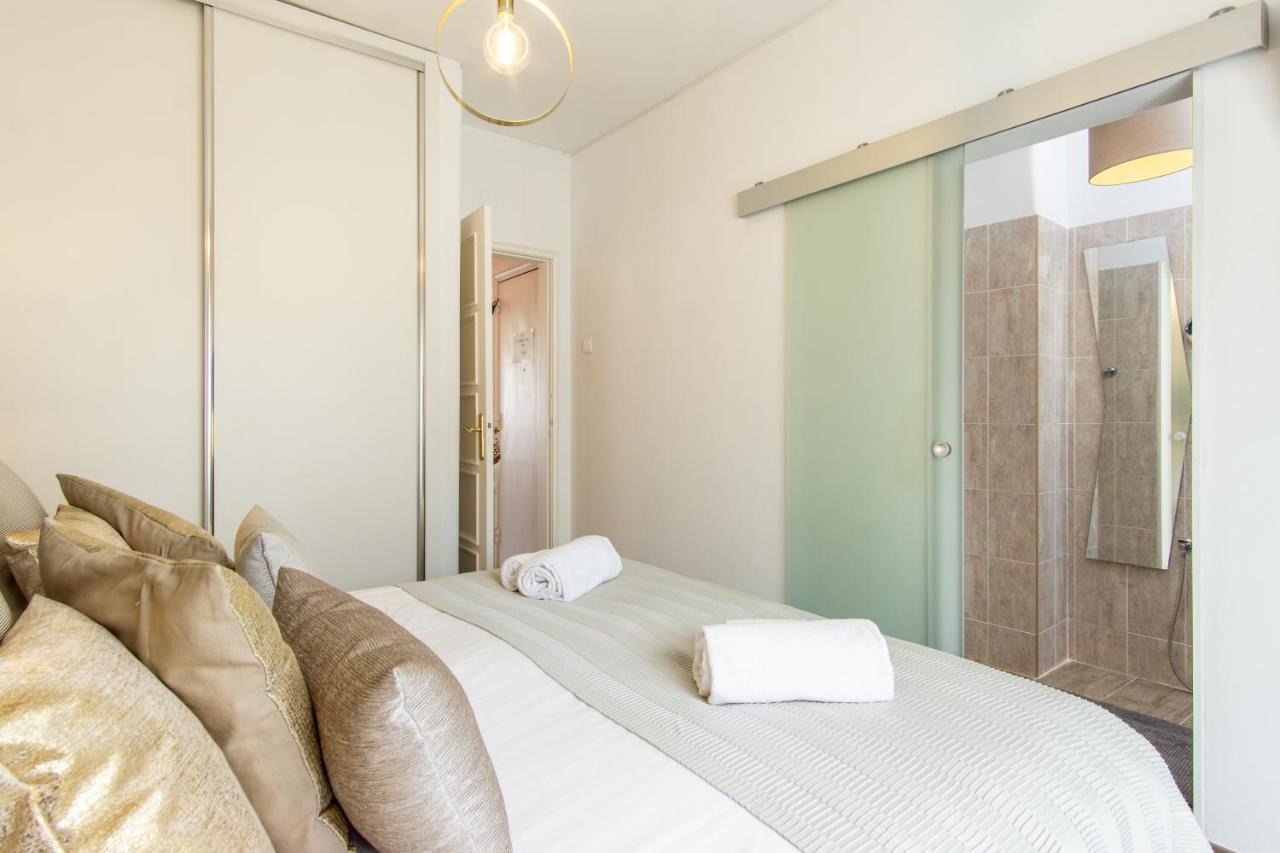 Gaze Out At The In A Retro-chic Getaway * Lisbon
