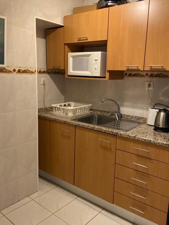 Apartment Com•bro *
