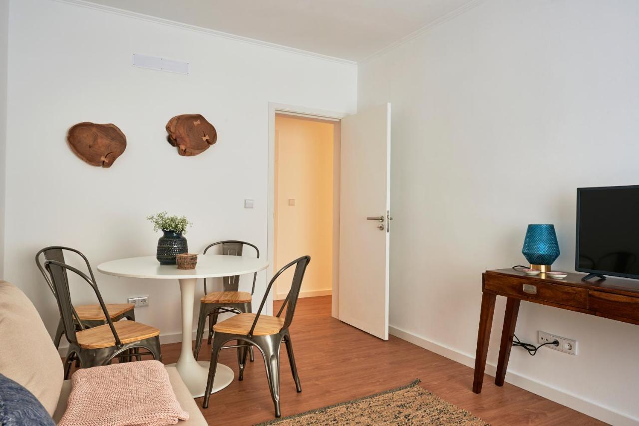 Belem Light Filled With Patio, By Timecooler Apartment *