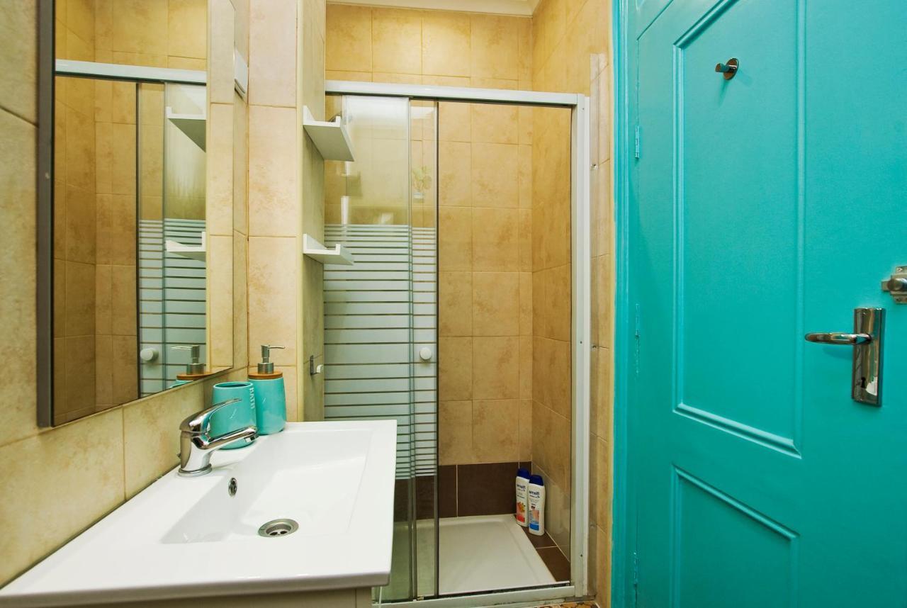 Homestay C&o Alcantara-lisbon *