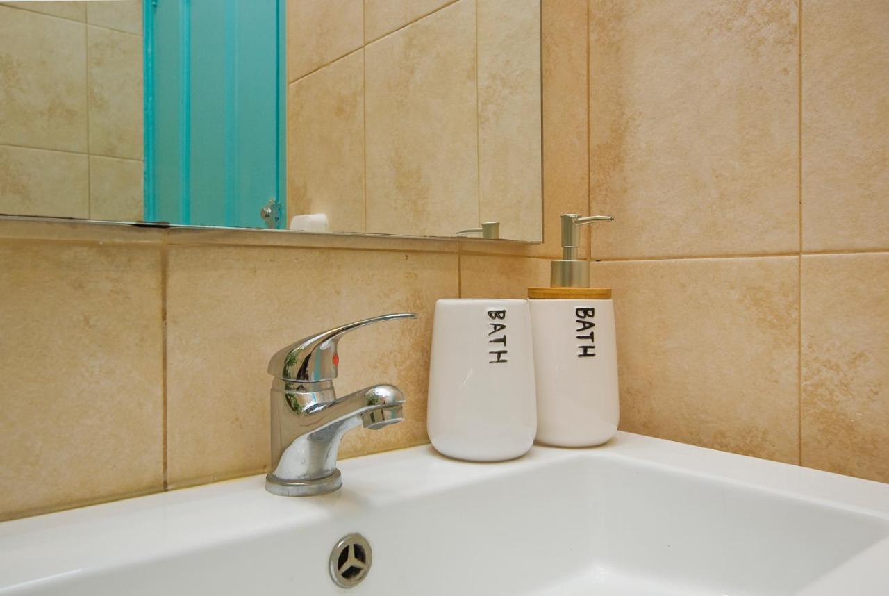 C&o Alcantara-lisbon Homestay